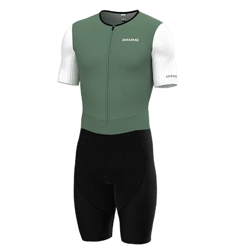 PERFORMANCE MAN BODY ROAD
