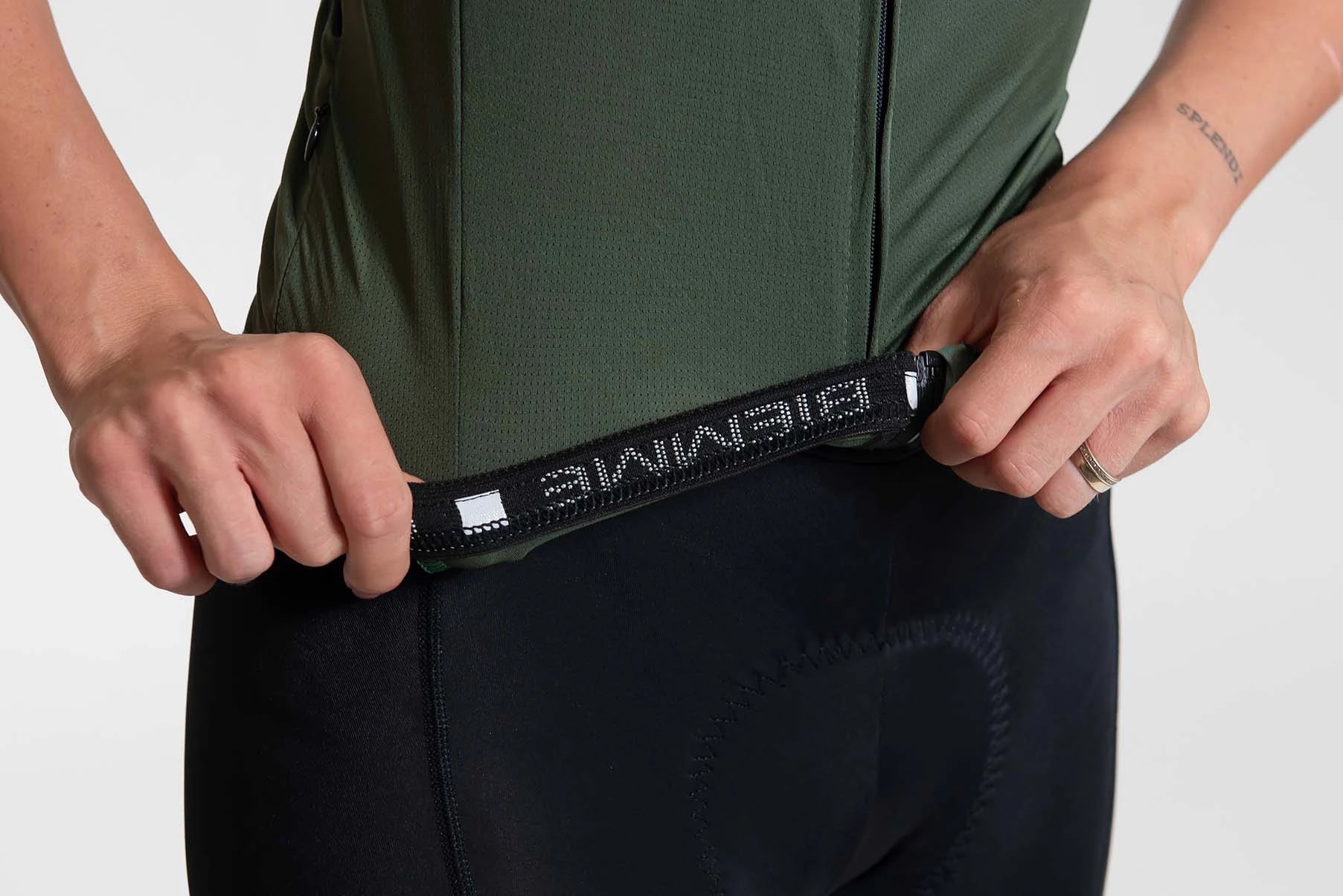 #colore_verde-militare